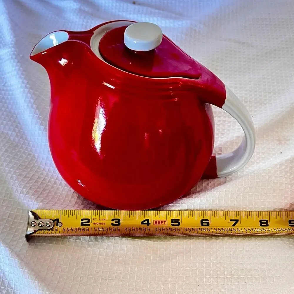 Hall's Red Teapot W/ Lid Made in USA 5.5
